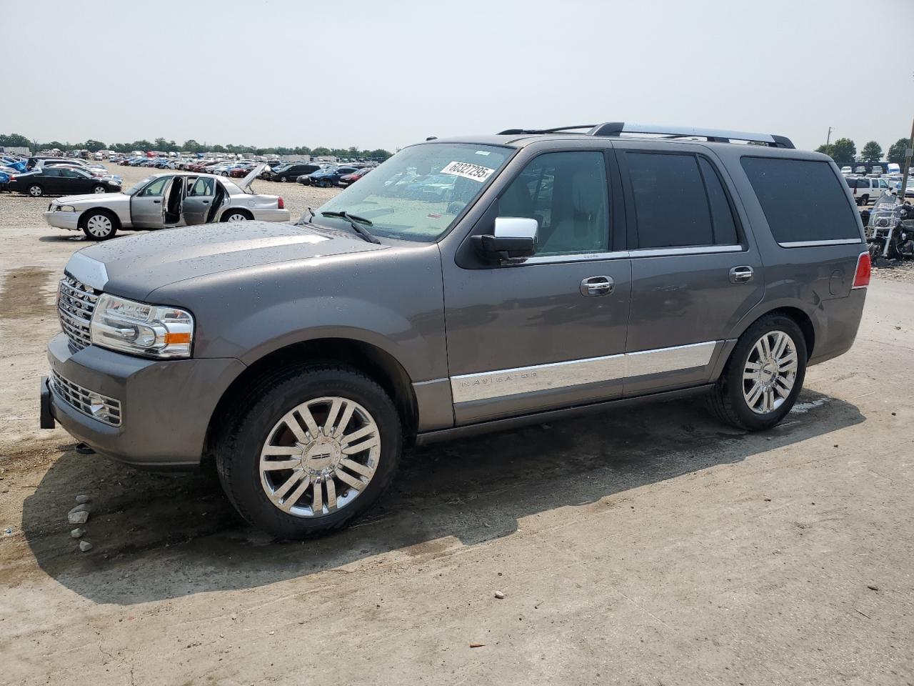2010 Lincoln Navigator იყიდება Sikeston-ში, MO - Front End