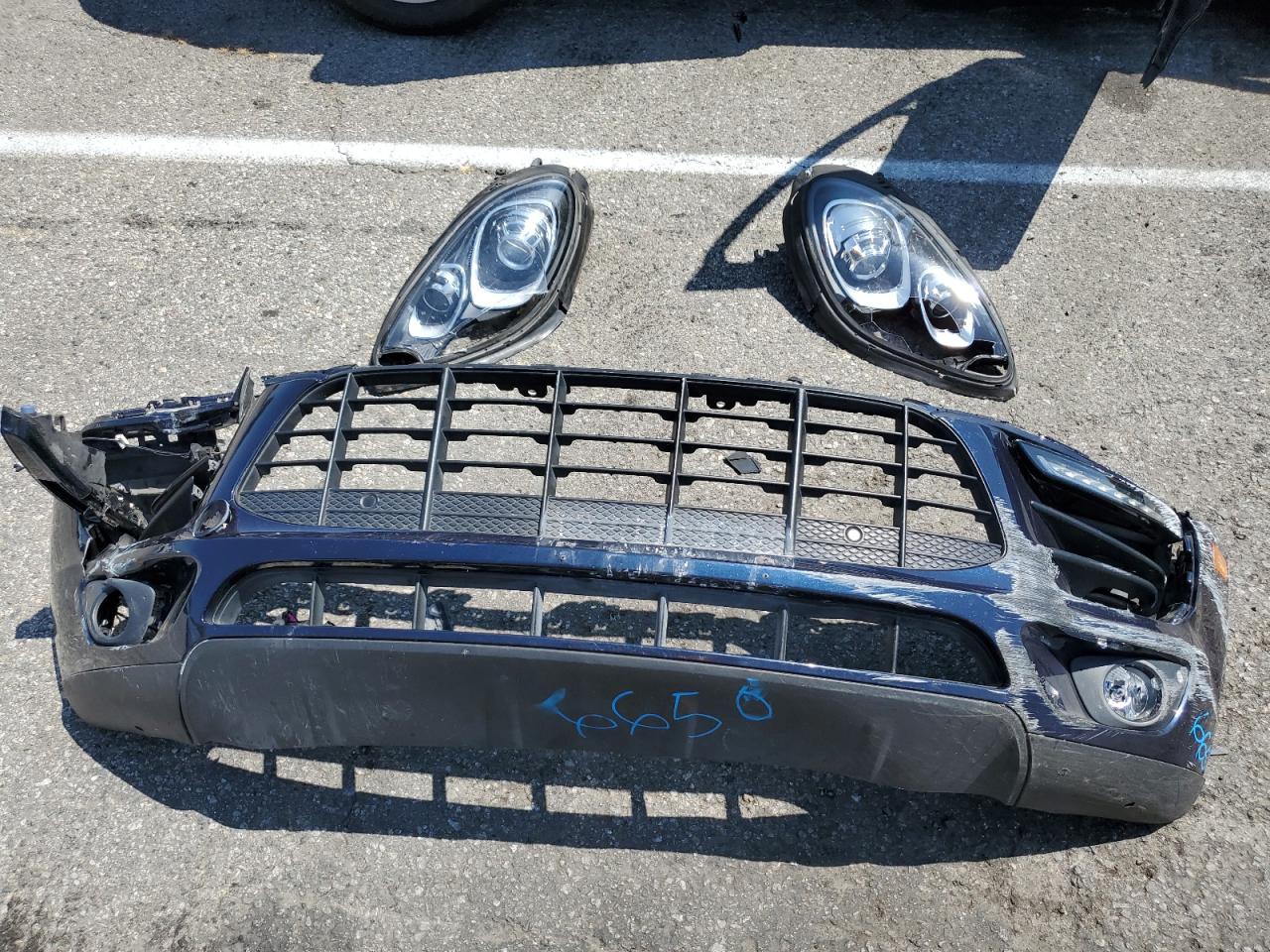 2018 Porsche Macan VIN: WP1AA2A5XJLB21477 Lot: 61071085