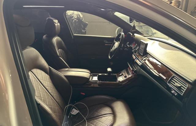 Sedans AUDI A8 2014 White