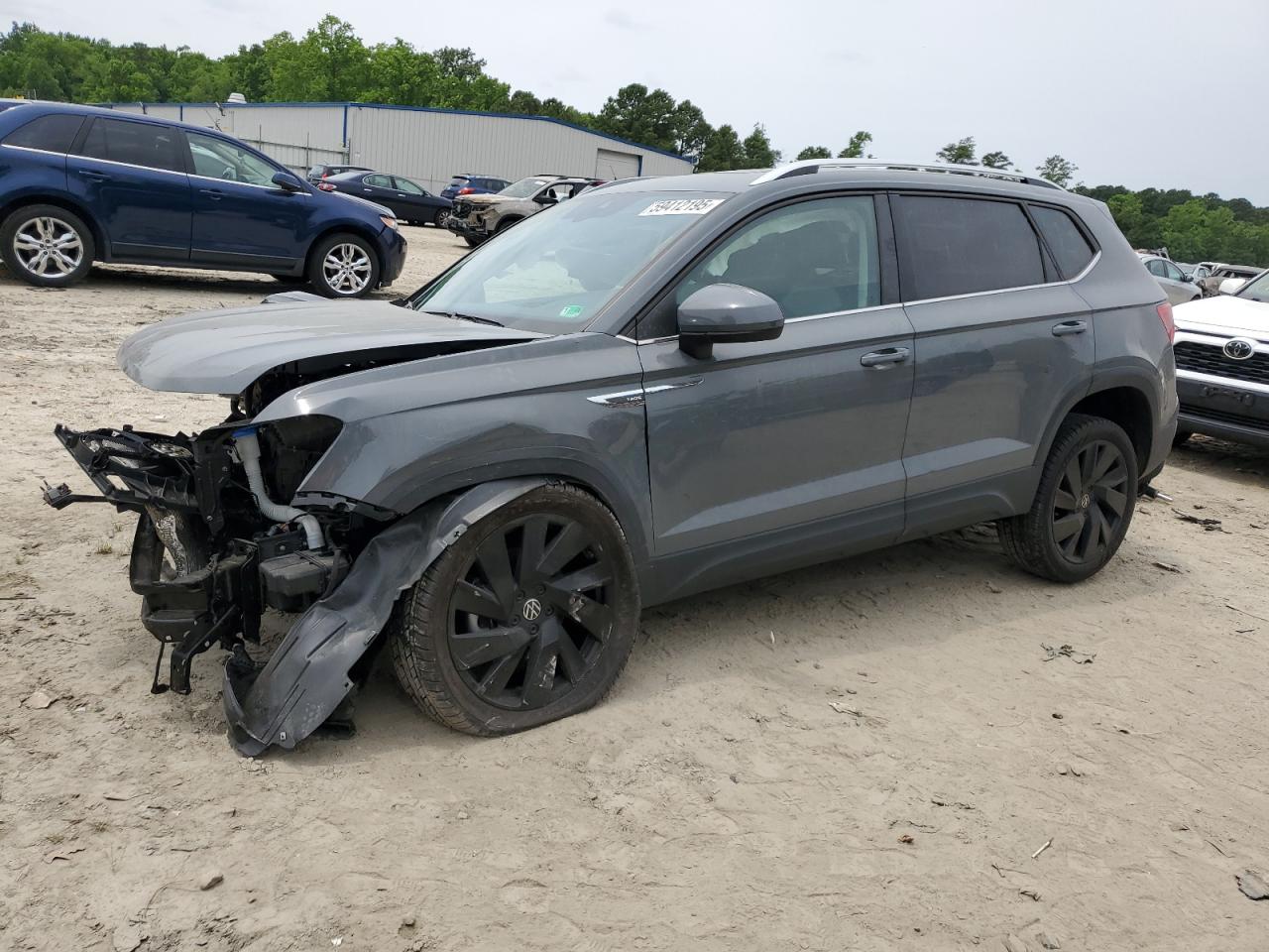 Hampton, VA에서 판매 중인 2024 Volkswagen Taos Sel - Front End
