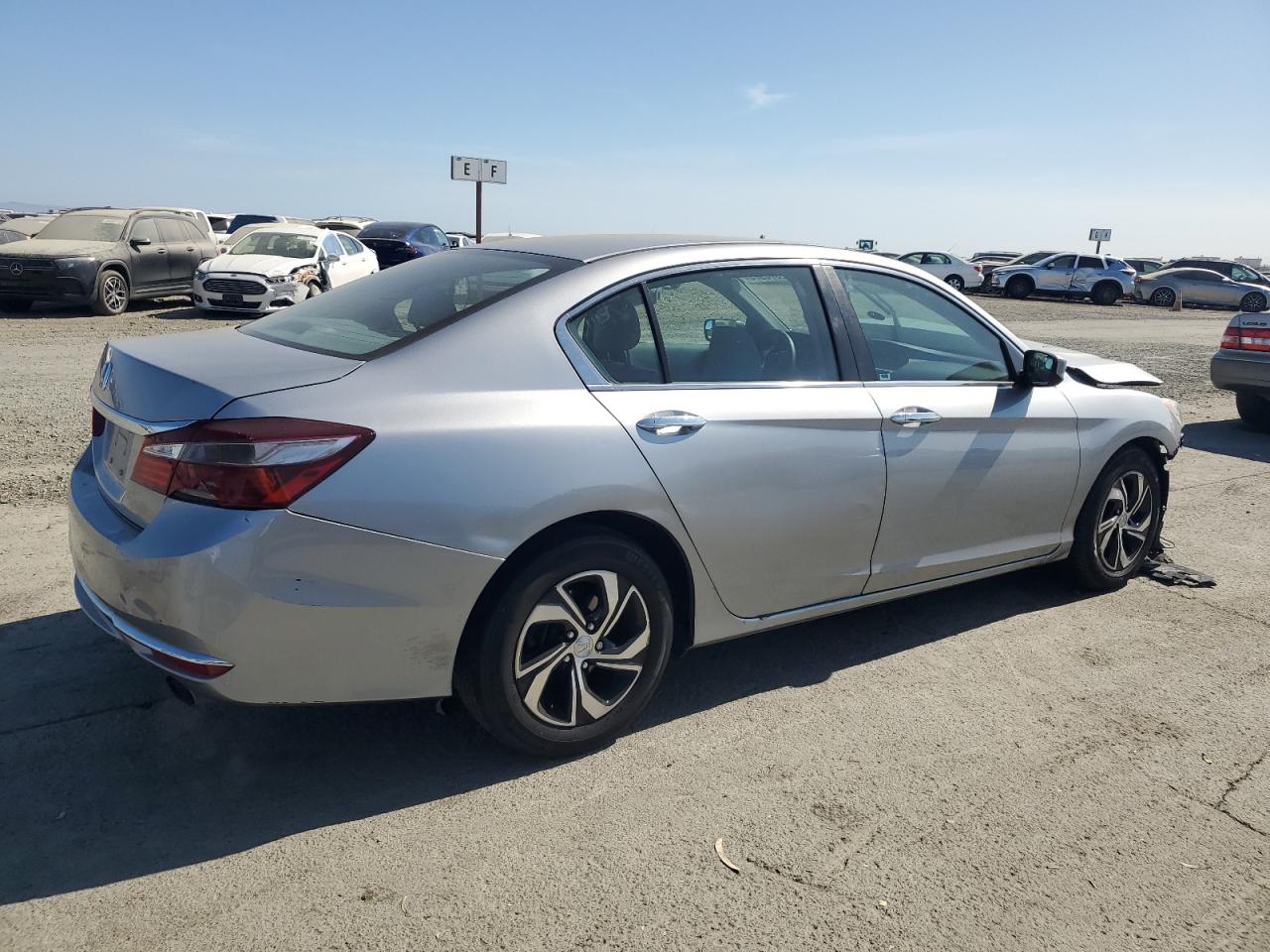 HONDA ACCORD 2017 VIN 1HGCR2F36HA211694 zdjęcie 3