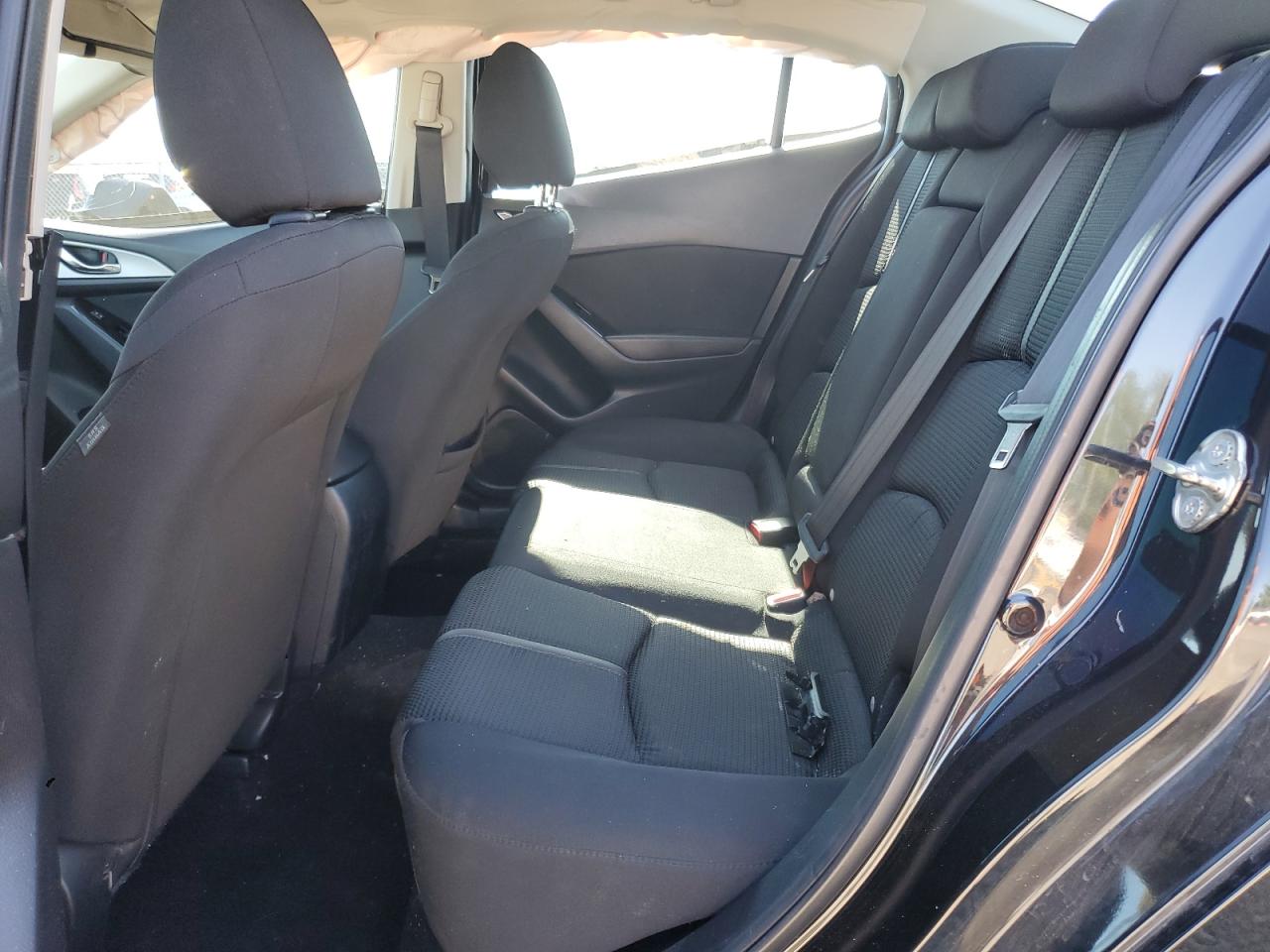 2018 Mazda 3 Sport VIN: 3MZBN1U71JM184366 Lot: 63157115