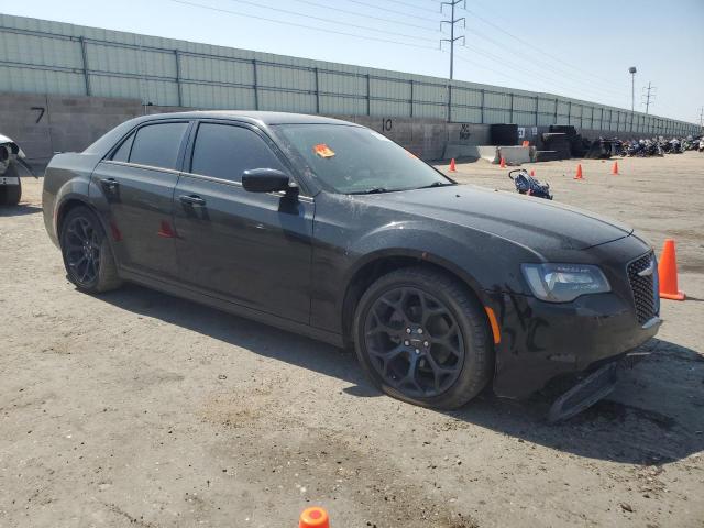  CHRYSLER 300 2019 Черный