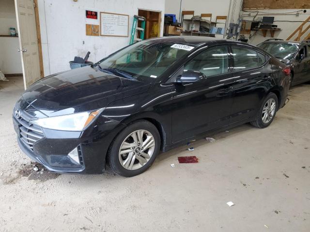  HYUNDAI ELANTRA 2019 Чорний