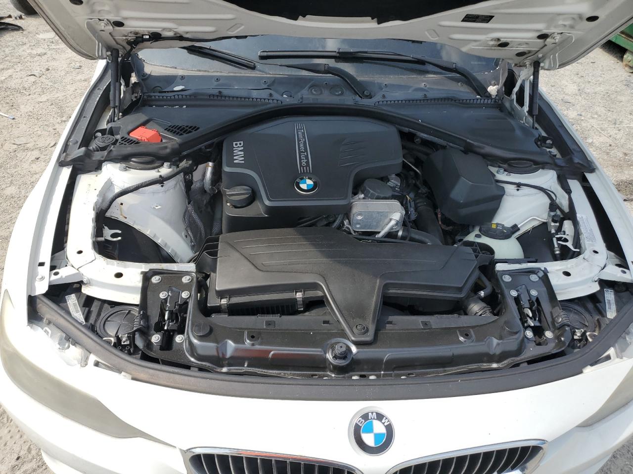 2015 BMW 320 I VIN: WBA3B1C51FK135857 Lot: 65315595