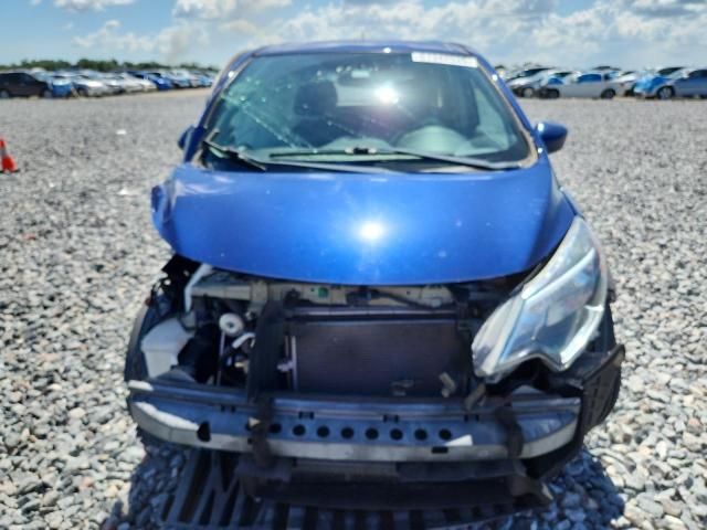 NISSAN VERSA 2018 Granatowy