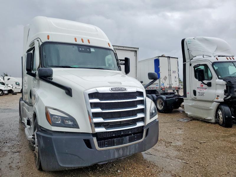 2021 Freightliner Cascadia 126 Semi Truck
