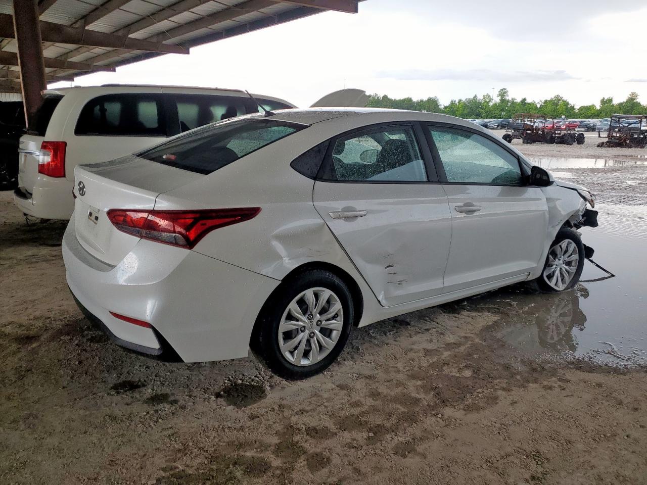 HYUNDAI ACCENT 2019 VIN 3KPC24A38KE086935 photo 3