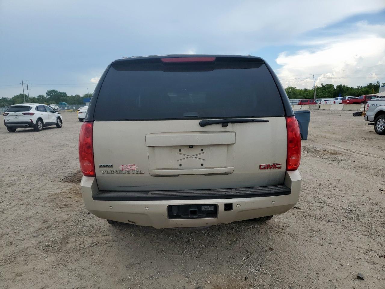 2010 GMC Yukon Xl C1500 Slt VIN: 1GKUCKE0XAR227856 Lot: 62875475