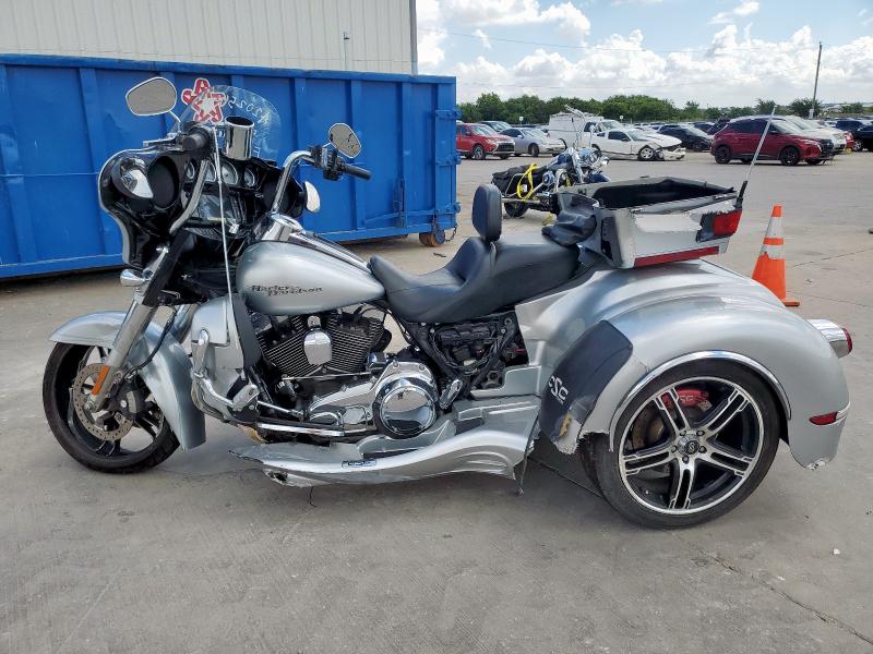 2015 HARLEY-DAVIDSON FLHXS STREET GLIDE SPECIAL  