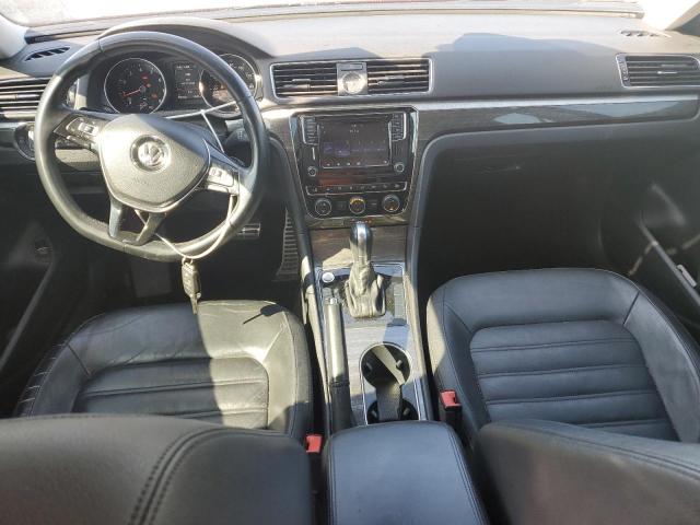  VOLKSWAGEN PASSAT 2016 Czerwony