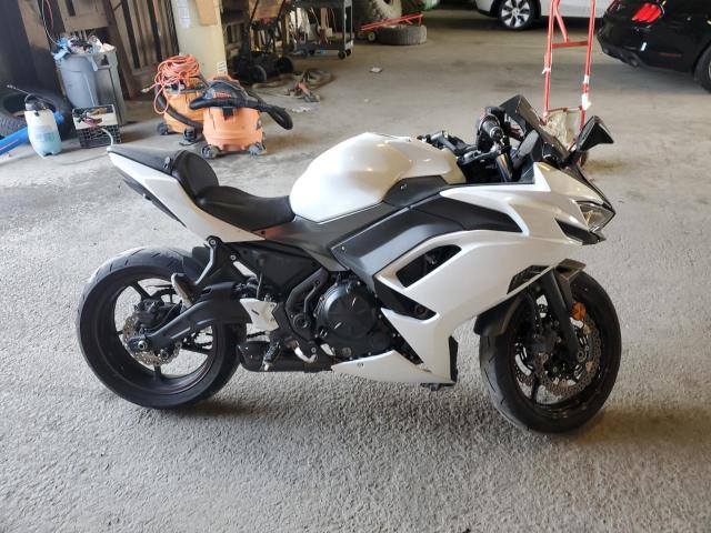 2022 Kawasaki Ex650 N