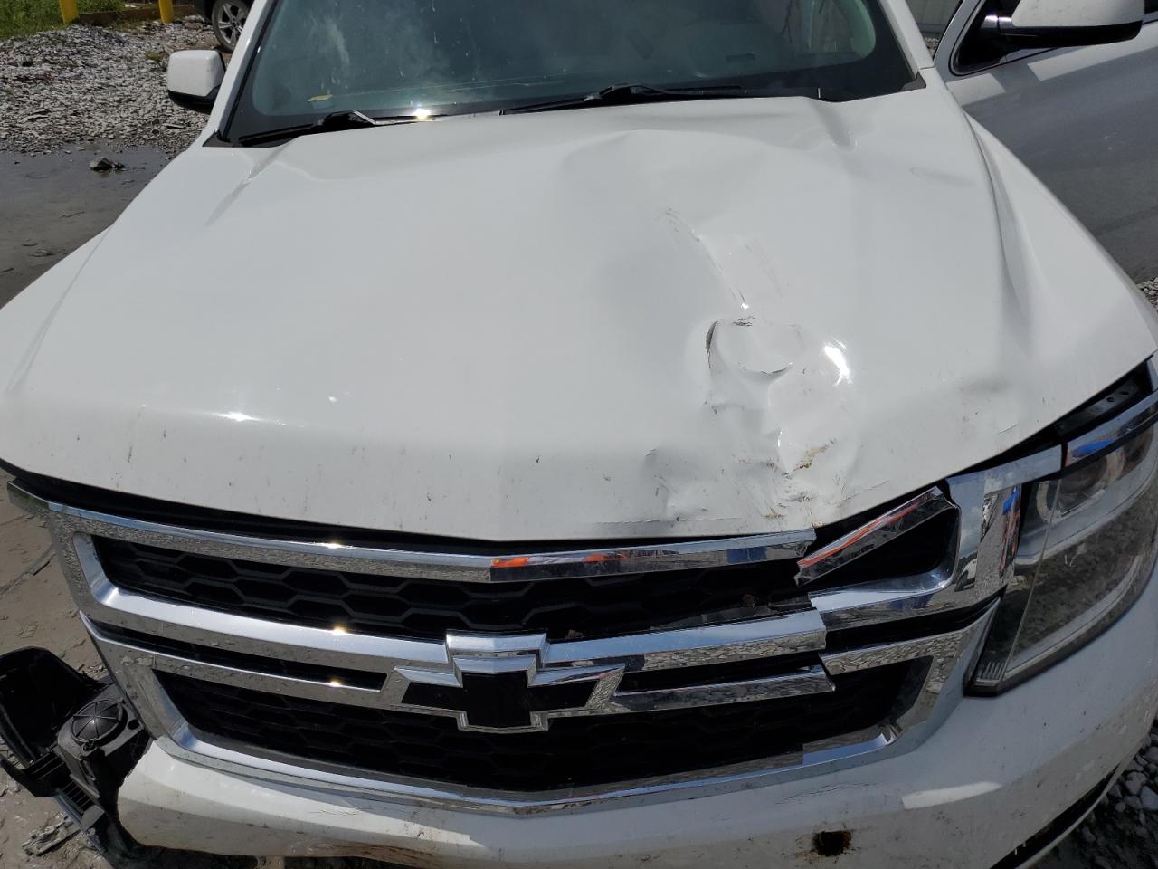 2017 Chevrolet Suburban C1500 Lt VIN: 1GNSCHKC9HR263592 Lot: 60554825
