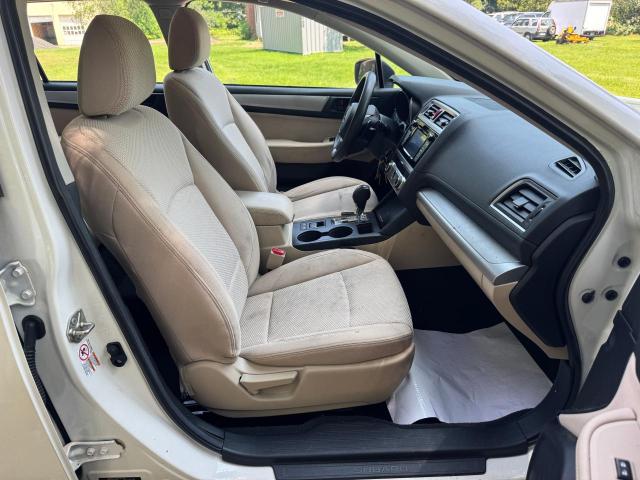  SUBARU OUTBACK 2019 Biały