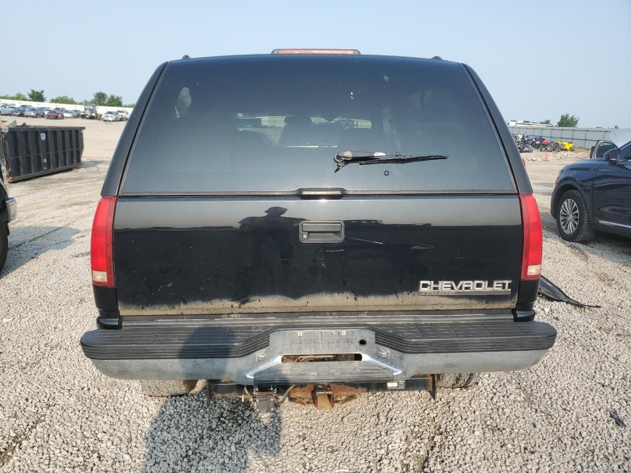 1998 Chevrolet Tahoe K1500 VIN: 3GNEK18R1WG144838 Lot: 60427425