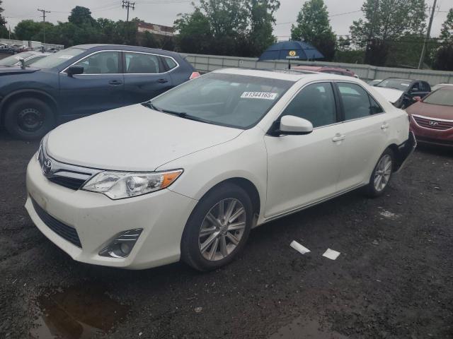  TOYOTA CAMRY 2014 White