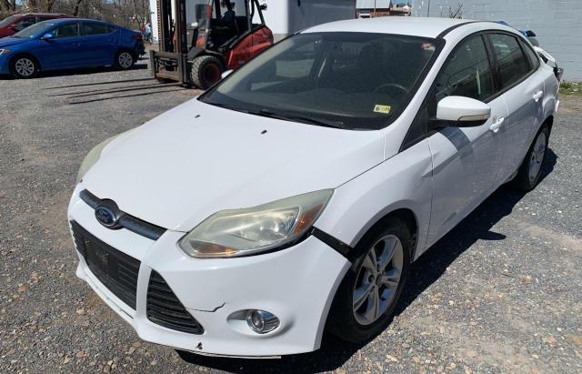 Sedans FORD FOCUS 2014 Biały