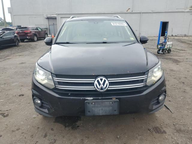 Parquets VOLKSWAGEN TIGUAN 2012 Czarny