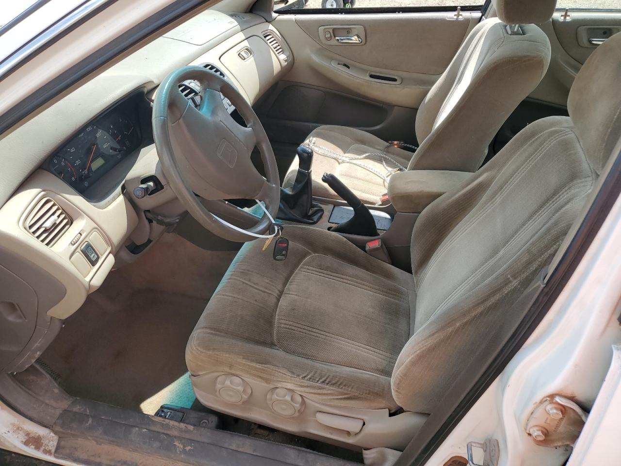 2000 Honda Accord Lx VIN: 1HGCG5543YA067121 Lot: 61614415