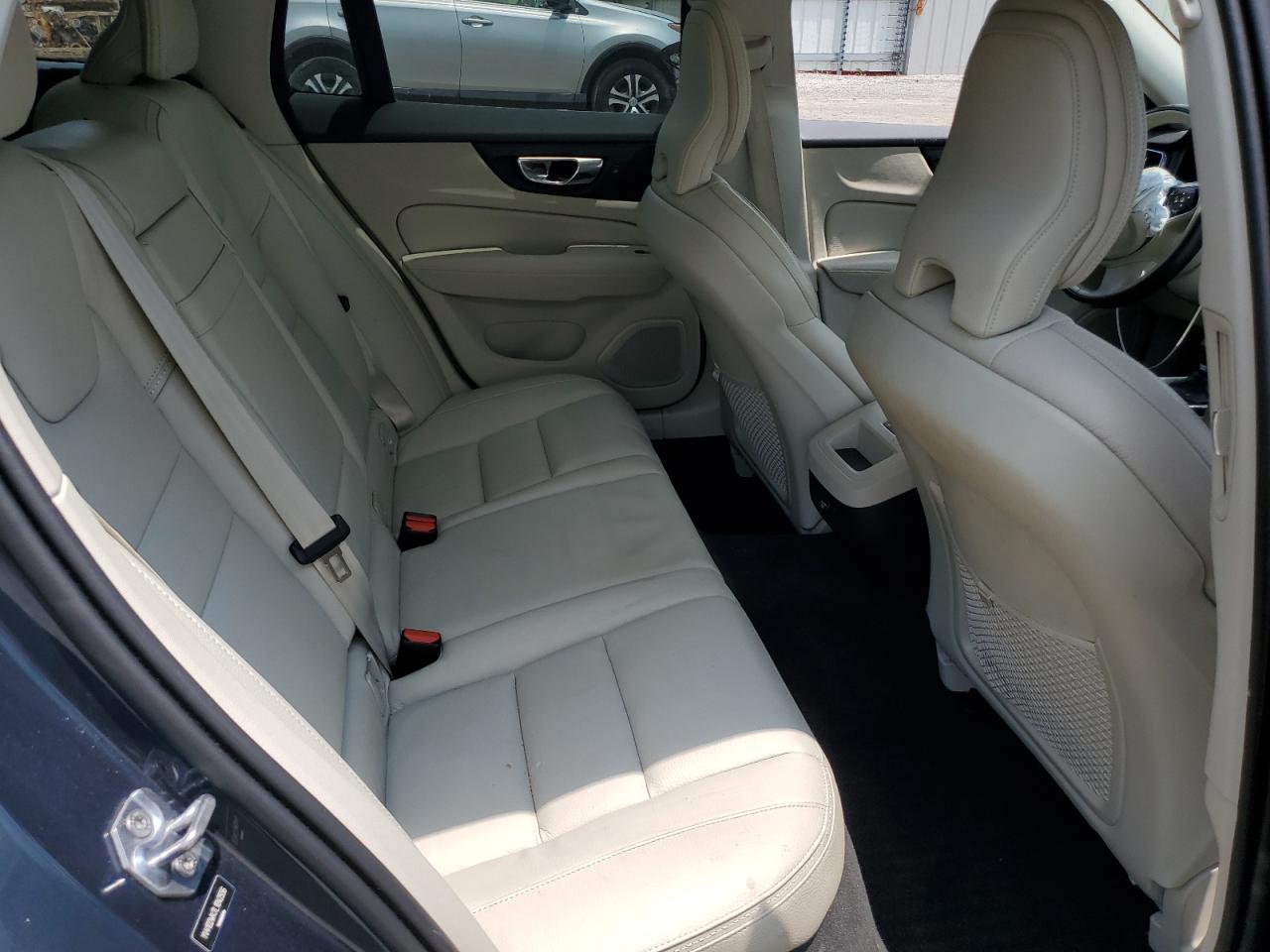 2020 Volvo V60 Cross Country T5 Momentum VIN: YV4102WK7L1042556 Lot: 60812525