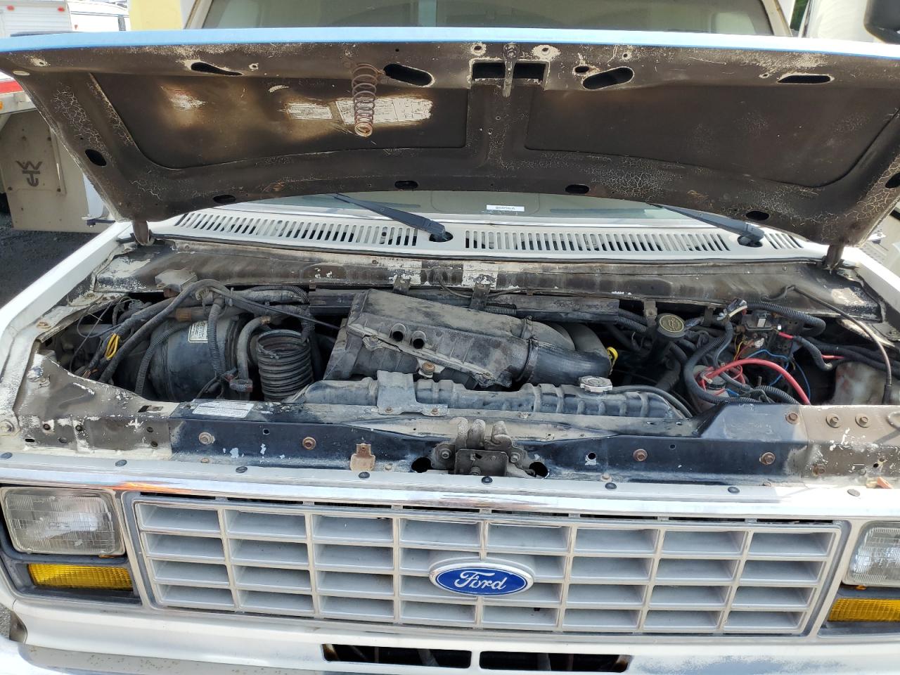 1989 Ford Econoline E350 Cutaway Van VIN: 1FDKE30G8JHC20574 Lot: 61045915