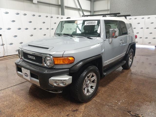 2014 TOYOTA FJ CRUISER