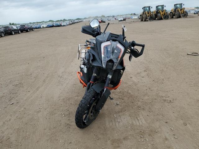2022 KTM 1290 SUPER ADVENTURE S  