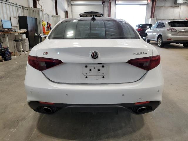  ALFA ROMEO GIULIA 2019 Biały