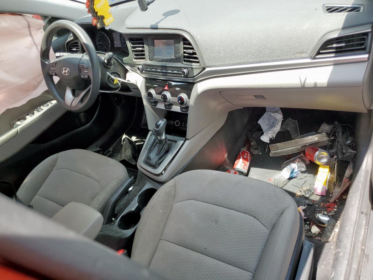2019 Hyundai Elantra Se VIN: 5NPD74LFXKH474824 Lot: 61627215