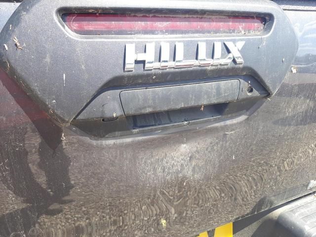 2022 TOYOTA HILUX INVINCIB X D-4D4WD 