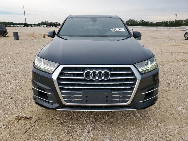 Паркетники AUDI Q7 2017 Чорний