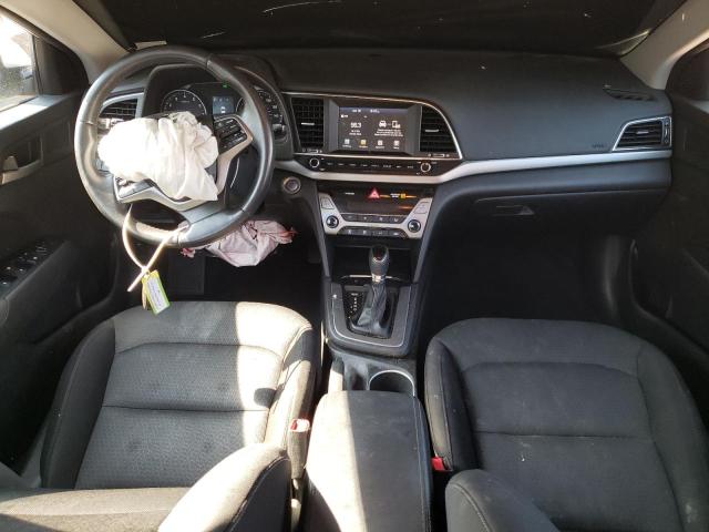  HYUNDAI ELANTRA 2017 Srebrny