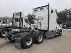 2018 Freightliner Cascadia 126 Semi Truck na sprzedaż w Van Nuys, CA - Front End