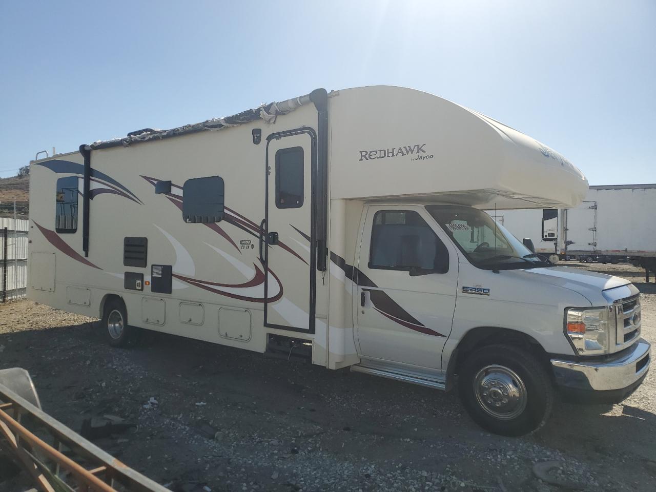 2016 Ford Econoline E450 Super Duty Cutaway Van იყიდება Colton-ში, CA - Minor Dent/Scratches