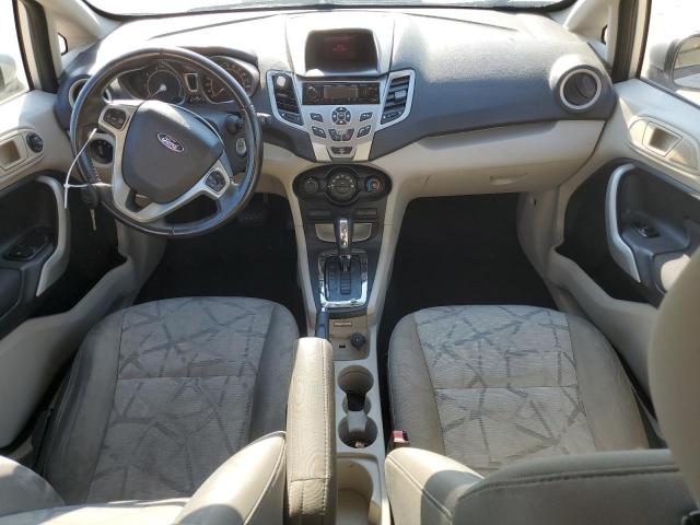Sedans FORD FIESTA 2013 Silver