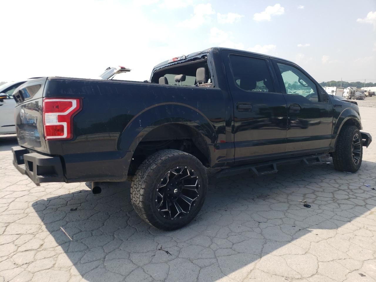 2018 Ford F150 Supercrew black null gas 1FTEW1C56JKE77572 photo #4