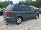 2004 Toyota Sienna Ce zu verkaufen in West Warren, MA - All Over