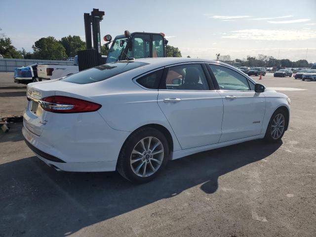 Седани FORD FUSION 2017 Білий