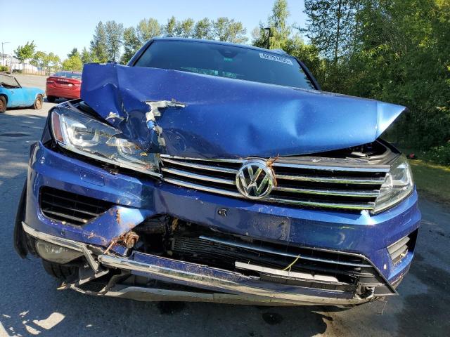  VOLKSWAGEN TOUAREG 2017 Granatowy
