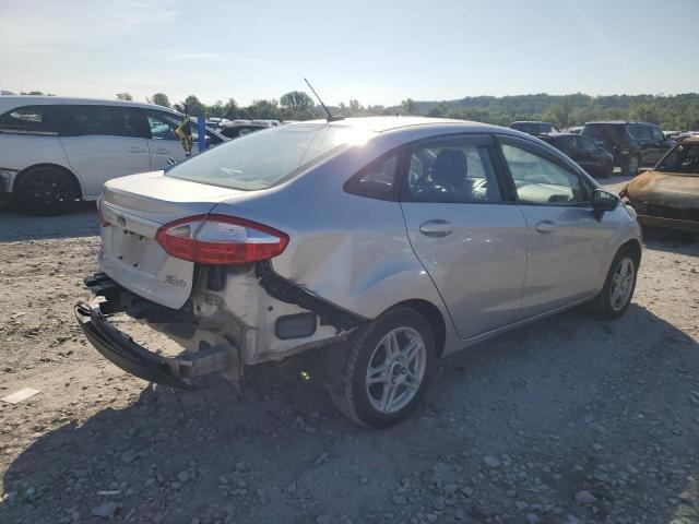  FORD FIESTA 2019 Серебристый