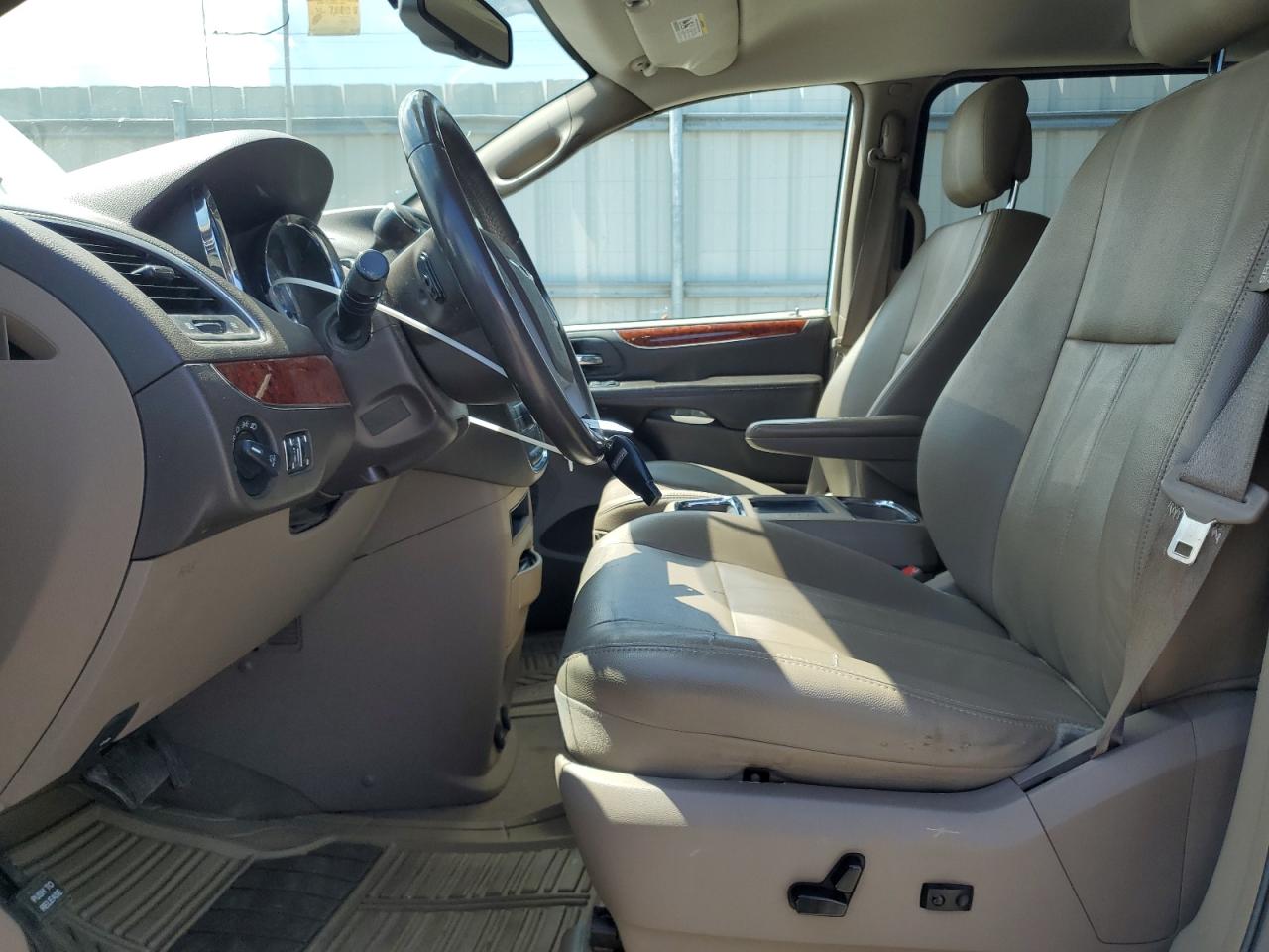 CHRYSLER MINIVAN 2016 VIN 2C4RC1BG6GR288489 фото 7