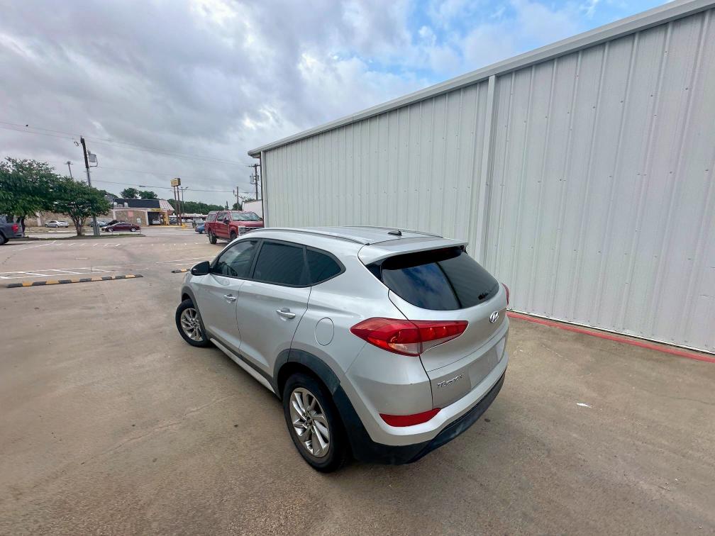Паркетники HYUNDAI TUCSON 2017 Сріблястий