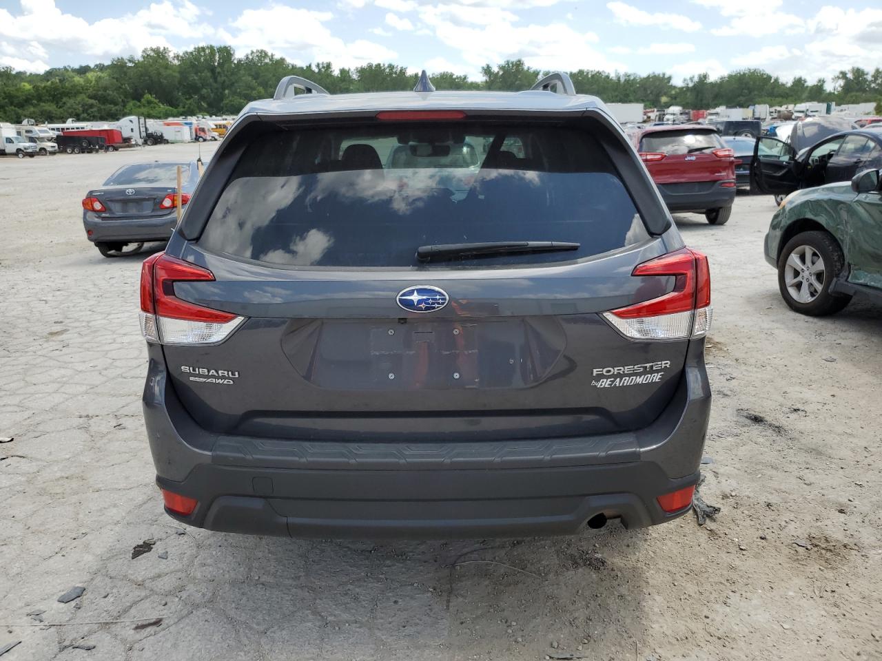 2021 Subaru Forester Premium VIN: JF2SKAJC6MH576802 Lot: 62687545