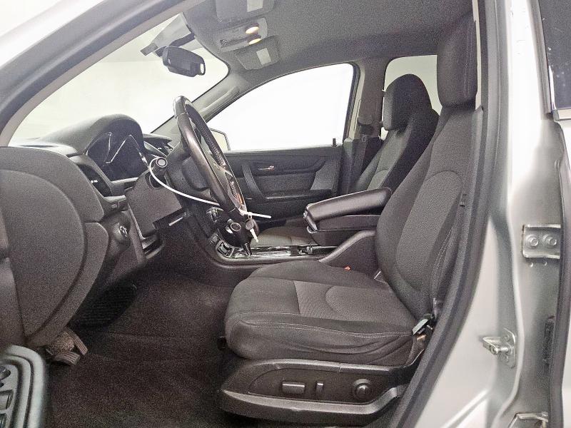 CHEVROLET TRAVERSE 2015 Srebrny