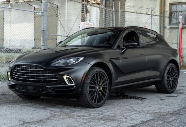  ASTON MARTIN DBX 2022 Черный