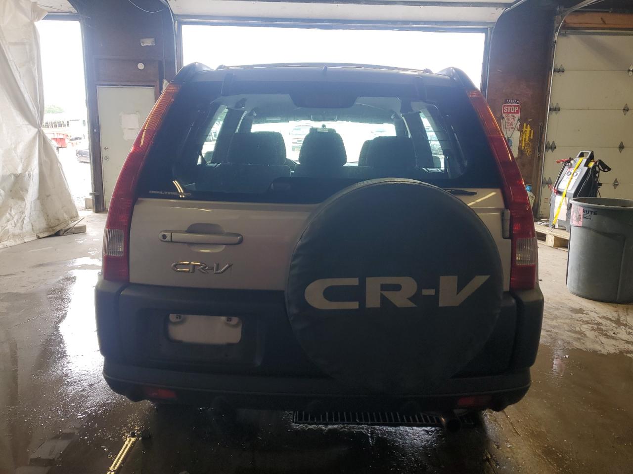2004 Honda Cr-V Lx VIN: SHSRD78574U210986 Lot: 62650095