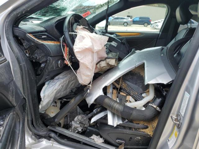  LINCOLN MKC 2018 Сріблястий