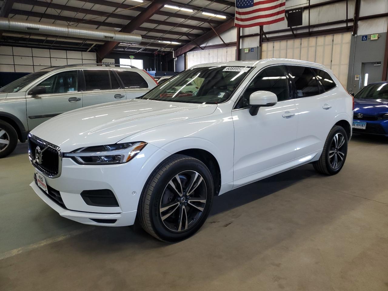 2019 Volvo Xc60 T6 Momentum for Sale in East Granby, CT - Side