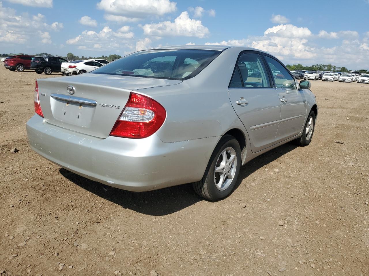TOYOTA CAMRY 2004 VIN 4T1BE32KX4U283026 photo 3
