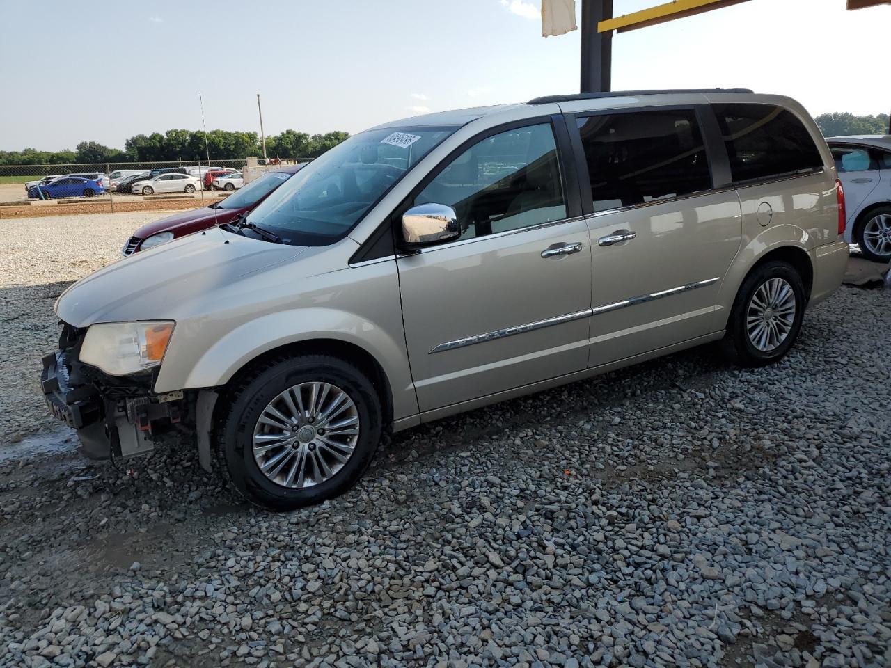 2013 Chrysler Town & Country Touring L